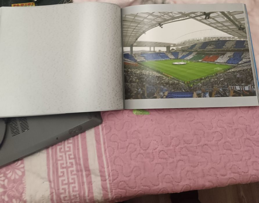 Livro inauguração estádio dragão