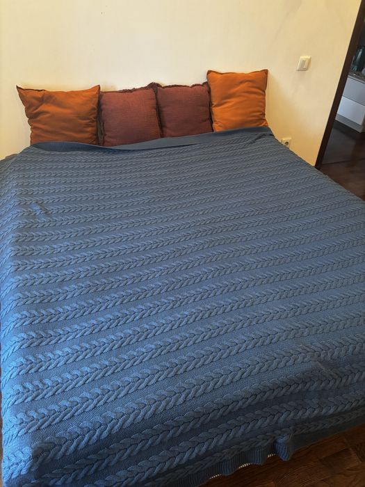 Продам двухспальную кровать