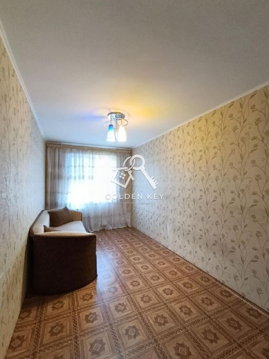Продаж 2-кімнатної квартири на Космонавтів
