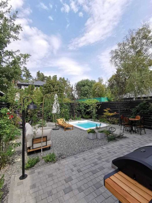 Будинок як витвір мистецтва, між тим функціональний.