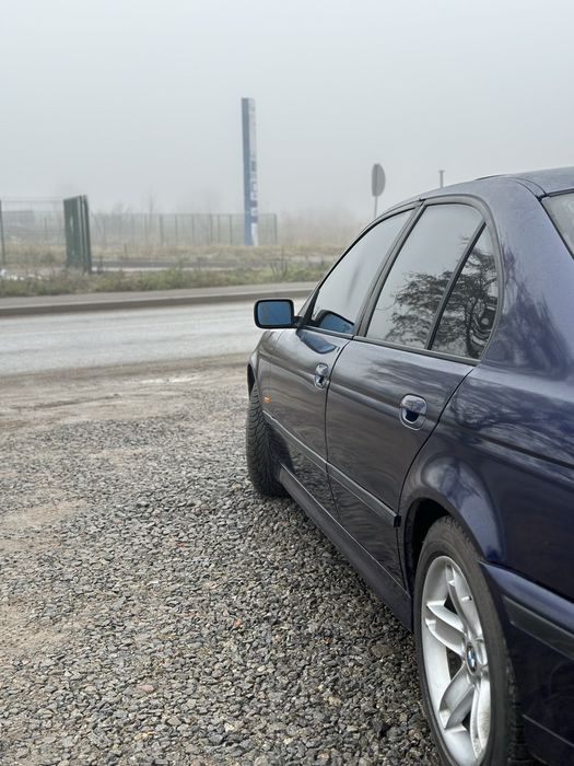 BMW e39 520i 2.0 газ бензин