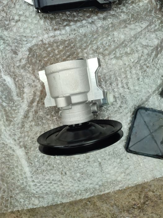 Насос ГУР AND 33145001 "Opel Omega A"