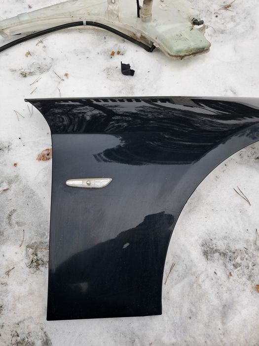 Prawy blotnik progi bmw e90