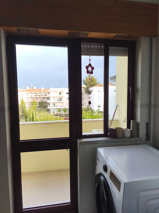 Apartamento T2 nas Gambelas para alugar