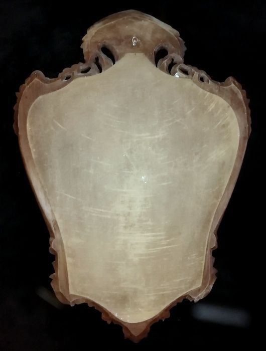 Espelho de parede em talha de madeira encerada