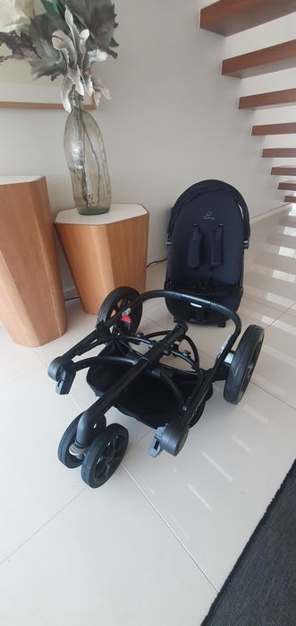 Carrinho Quinny Mood Black Devotion + babicoque BeSafe Izi Go