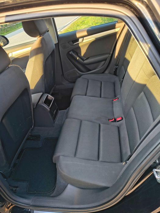 Audi A4 B8, Sedan