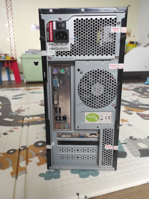 Komputer stacjonarny Win 10 DVD