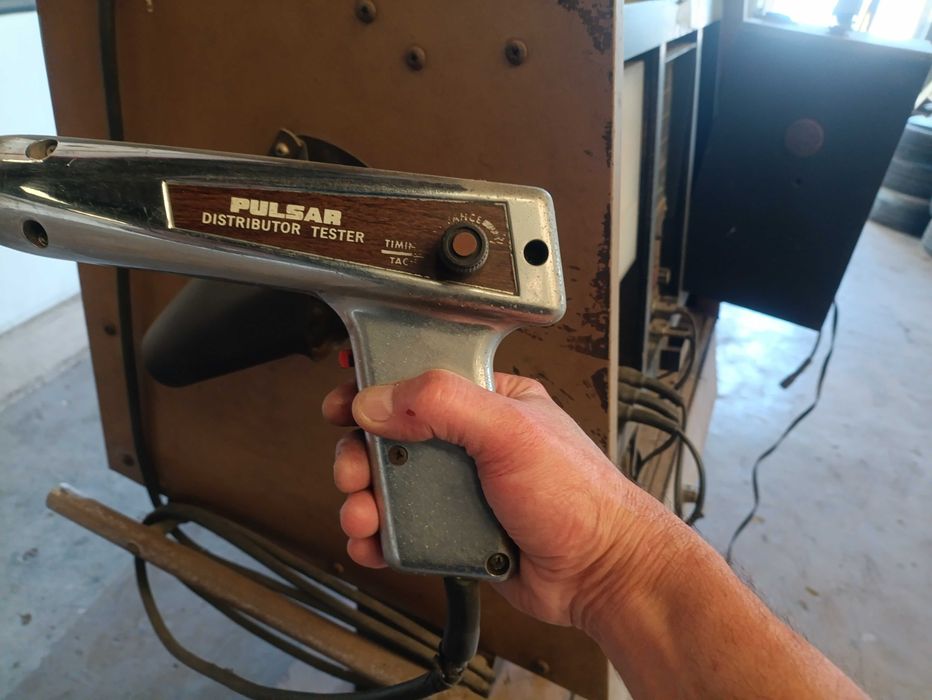 Maquina de diagnóstico anos 80 funcional , ideal para decoração