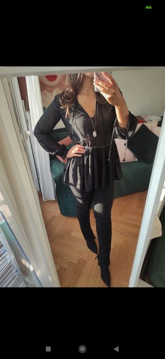 Czarna szyfonowa bluzka boho z baskinką