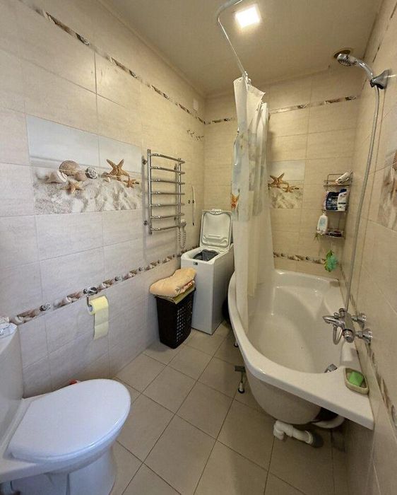 Продається будинок з ремонтом на Баварії, 8 соток