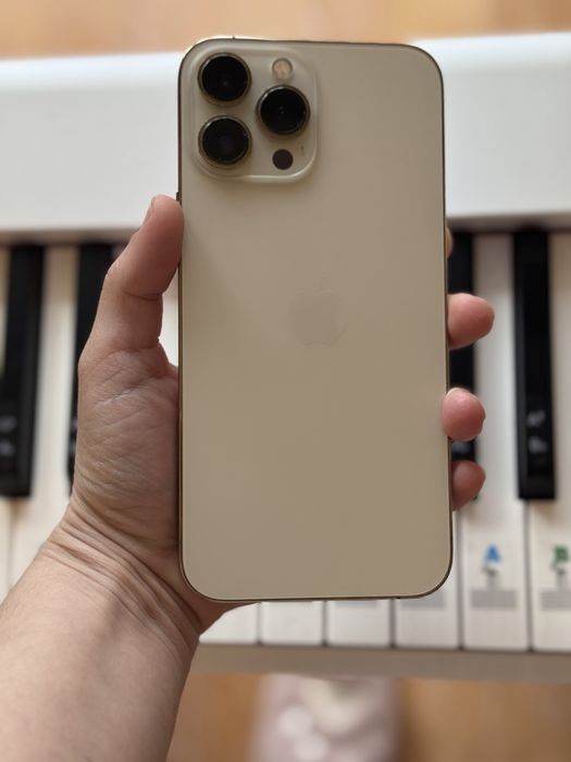 Продам Apple iPhone 13 Pro Max Gold 128Gb