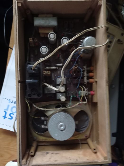 радіоприймачі SELGA-405, динаміки