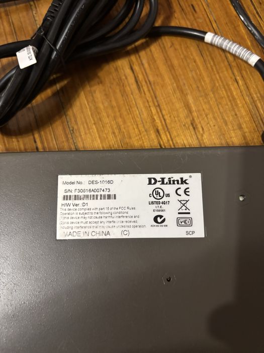 Комутатор D-Link DES-1016D (16 портів 10/100 Mbps)