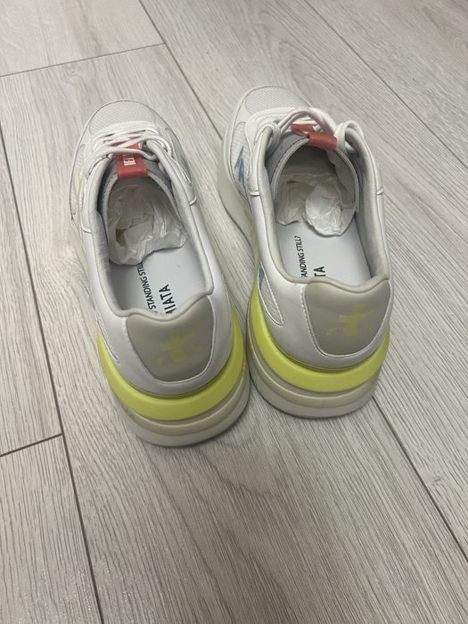 Premiata moerun 6822