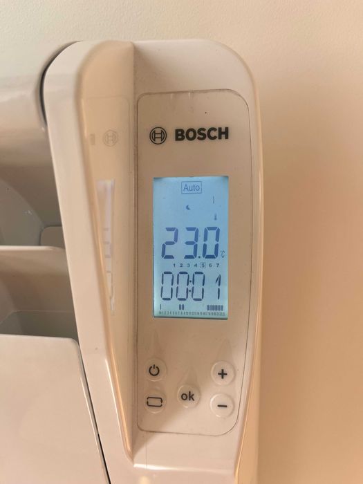 Irradiador elétrico parede BOSCH 1000W (como novo)