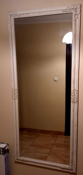 Lustro 72x162 z białą ramą rustykalne