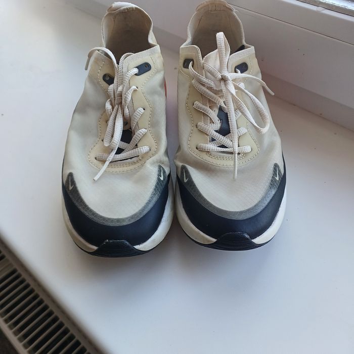 Кросівки найк жіночі