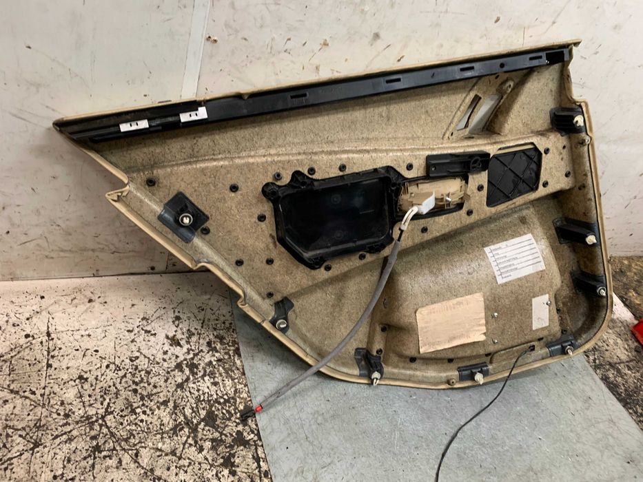 BMW E60 SERIA 5 Boczek Drzwi Prawy Tylny Prawy Tył PT