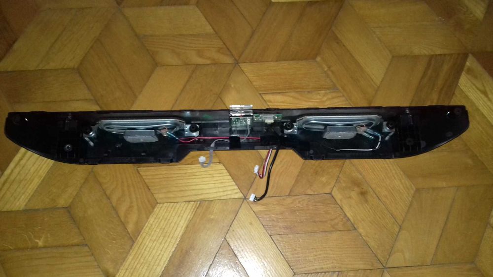 Głośniki / włącznik / wifi do TV LIN 32D1700 smart
