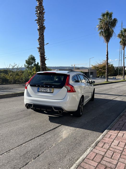 Volvo V60 2.0 D3 R-Design