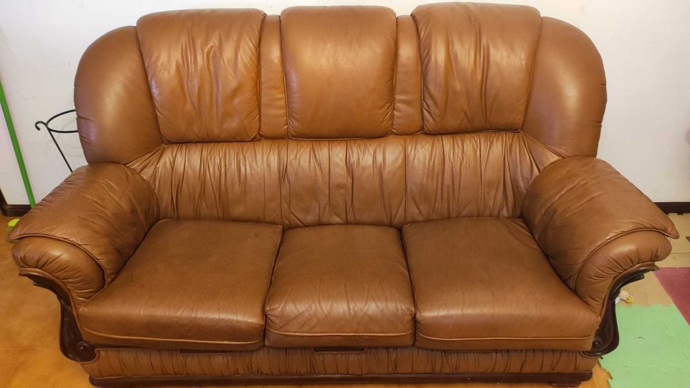 Sofá em pele de 3 lugares