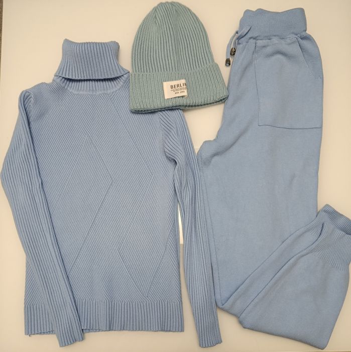 Костюм трикотажний в'язаний