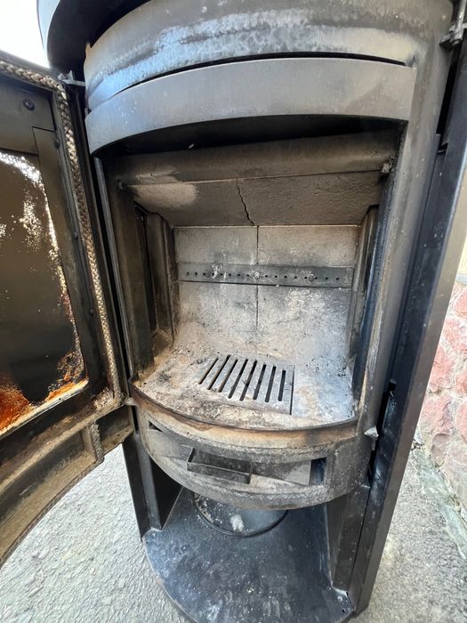 Топка, буржуйка , камін , пічка