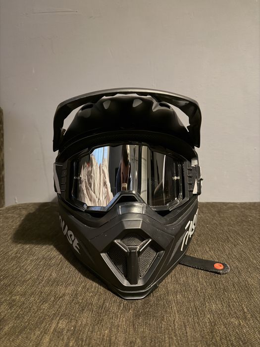 Kask na crossa/quada