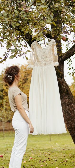 Suknia ślubna z rękawem brokat koronka 38