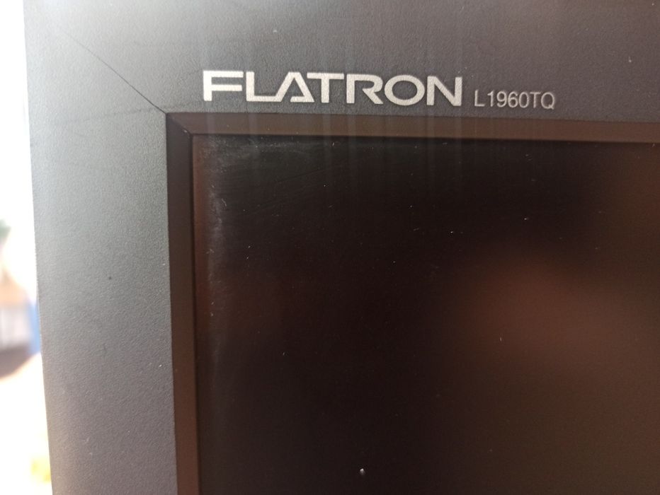 Monitor LG Flatron L 1960 TQ