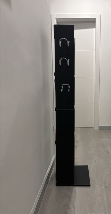 Estante organizadora do jogo « Guitar Hero »