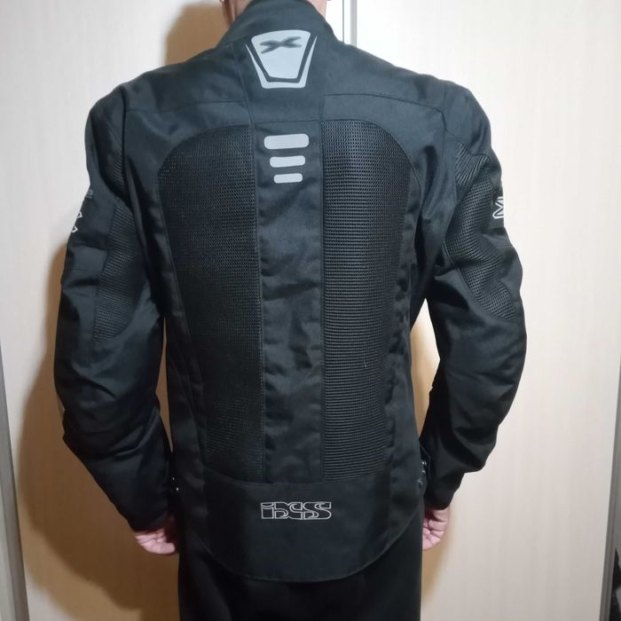 Продам шлем  ICON куртку IXC levante текстиль  мотоботи мотоциклиста