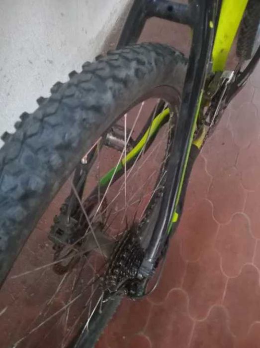 Bicicleta BTT Cube 26” - Quadro M - Shimano Deore