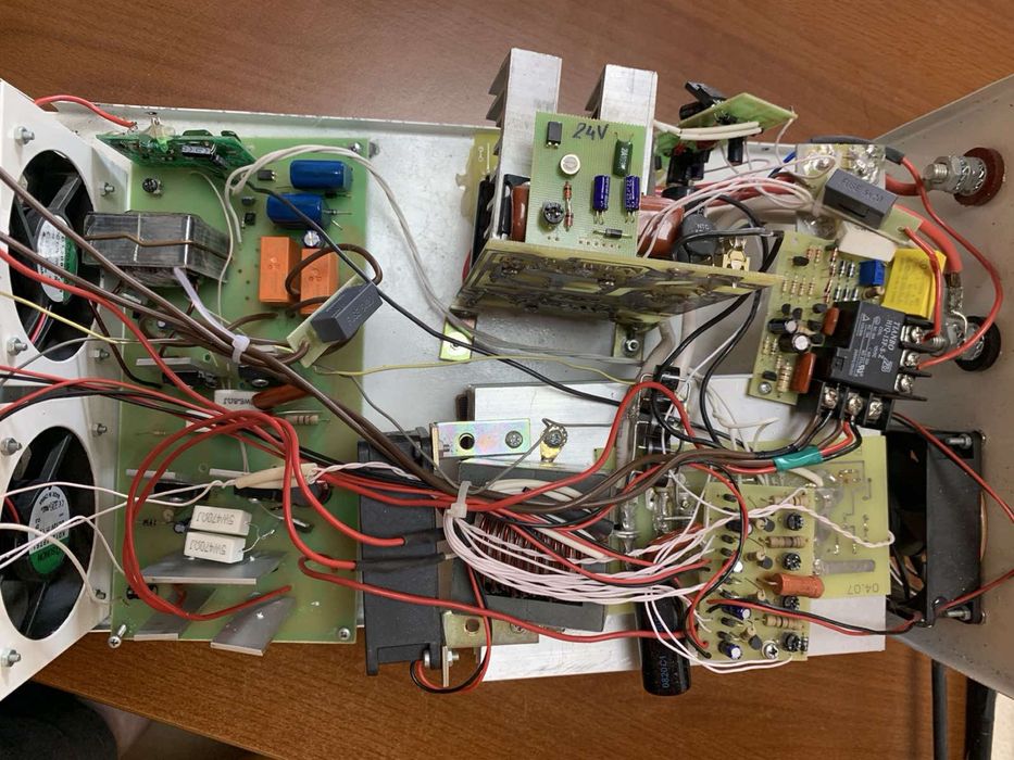 Ремонт інверторів. Леотон Вольт Польська та інші.