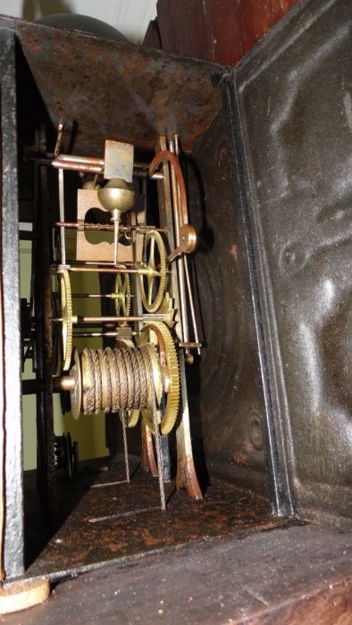 Relógio de pé alto antigo