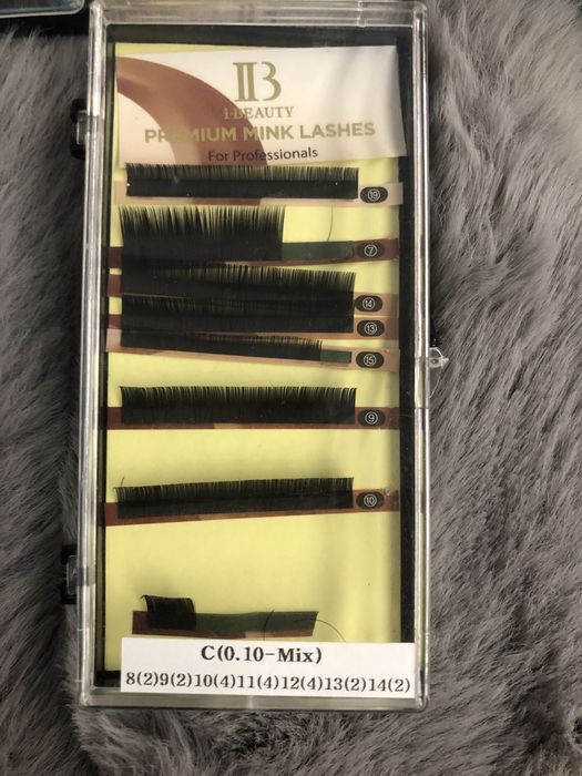 Б/у матеріали для нарощення вій