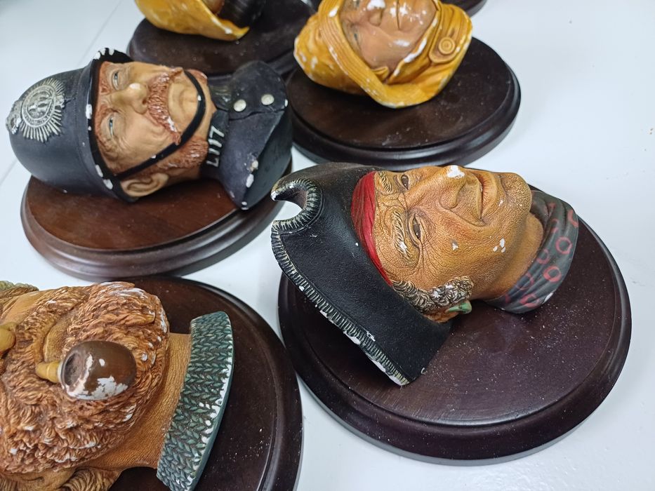 Bustos de marinheiros