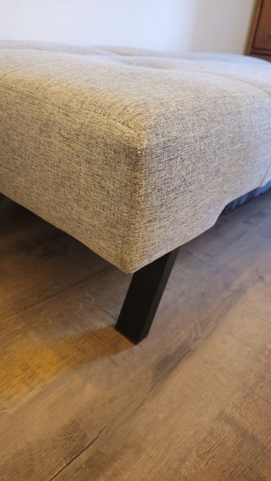 Sofá-cama com porta copos (sofa-bed with cup holders)