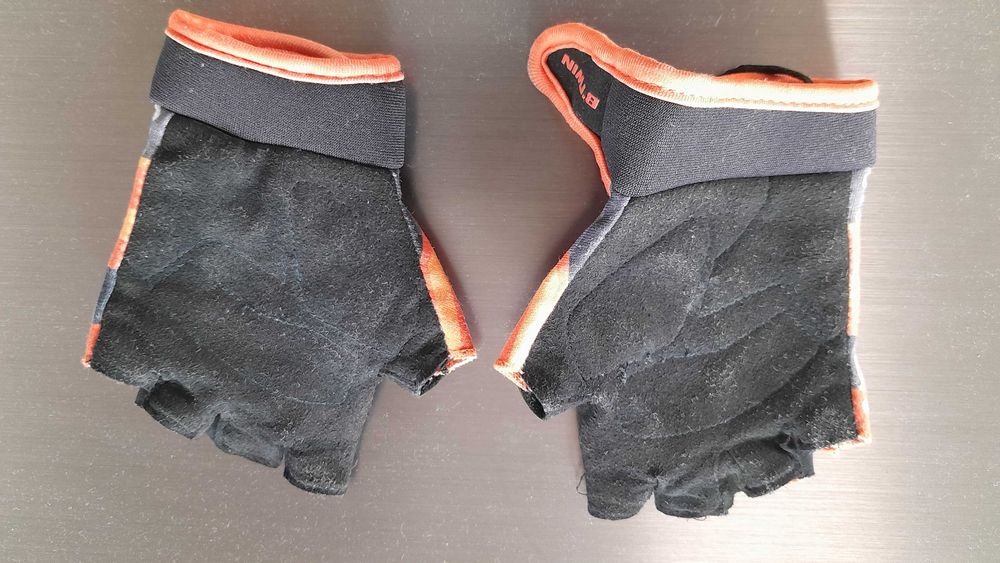 Rękawiczki Btwin na rower dla dziecka