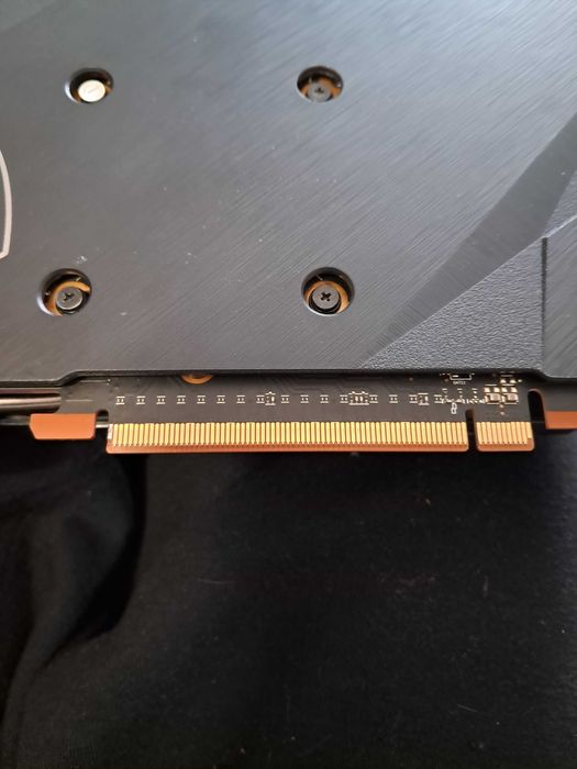 Відеокарта AMD rx 6700 xt (ремонт чи на запчастини))