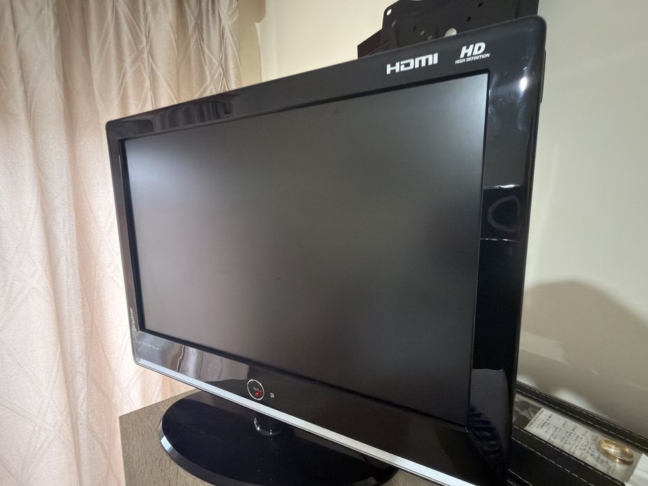 Tv led  da marca crown de 22 polegadas