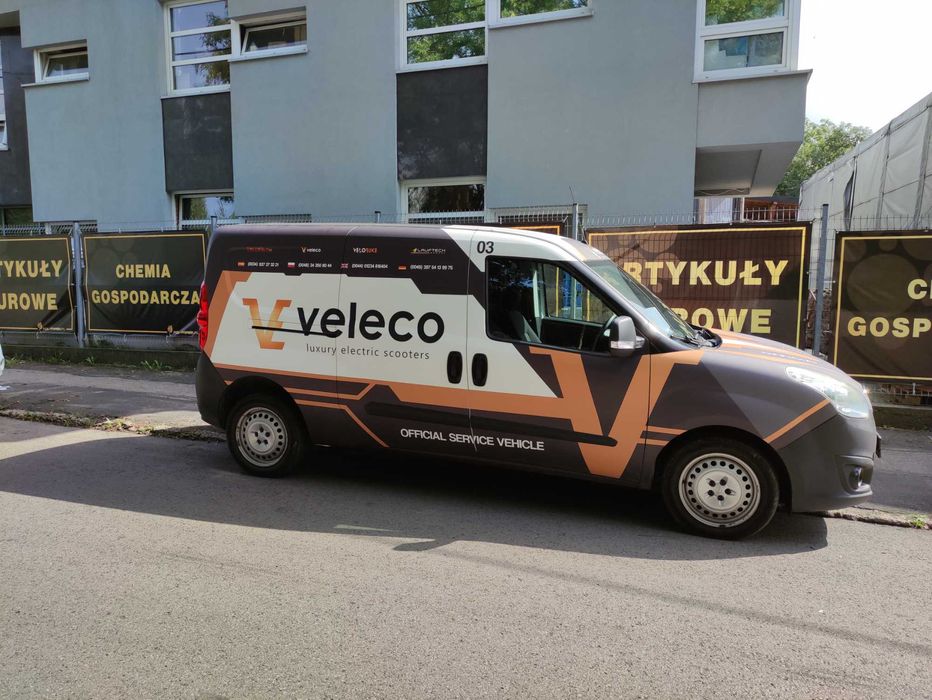 Oklejanie samochodów, reklama na samochodzie