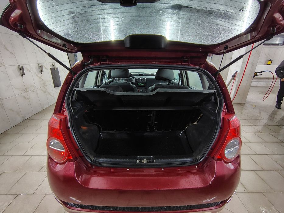 Aveo T255 (Zaz Vida) Хетчбек, 2ий власник + комплект резини.