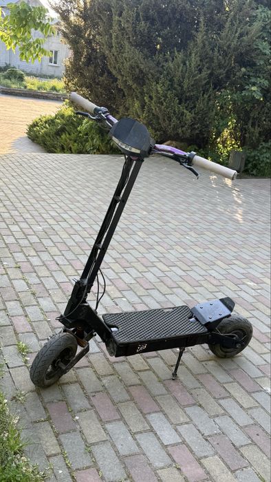 Kukirin G4.