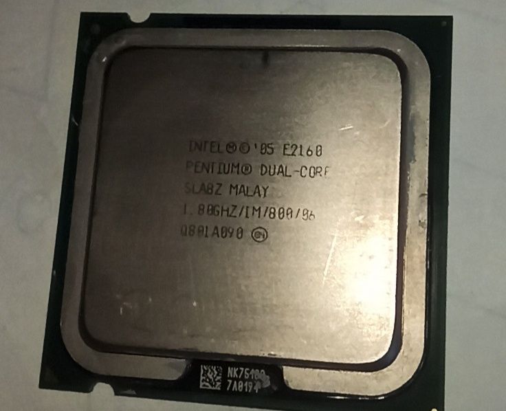 Процесори AMD та Intel старі різні