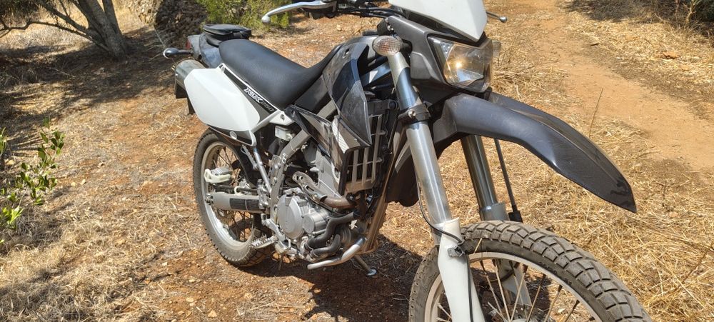 Vendo Kawasaki KLX 250