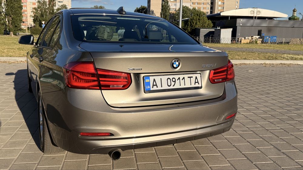 Продам bmw f30(fL) рестайлінг