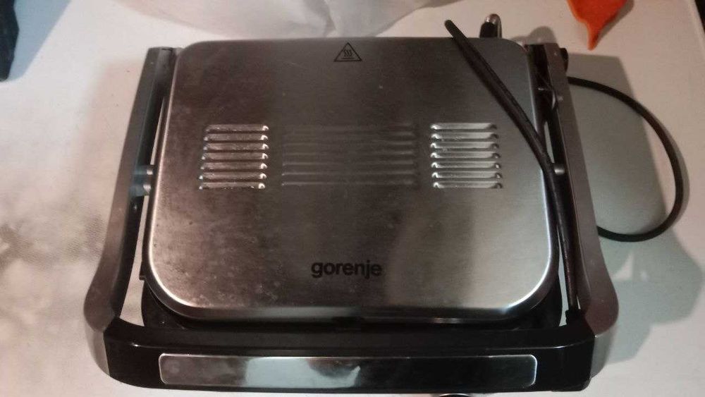 Электрогриль Gorenje GCG2100S
