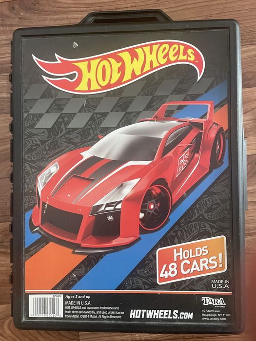 Чемодан, коробка, бокс для машинок hot wheels 48 комірок